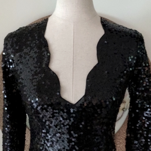 Express Dress - Picture 2 of 7